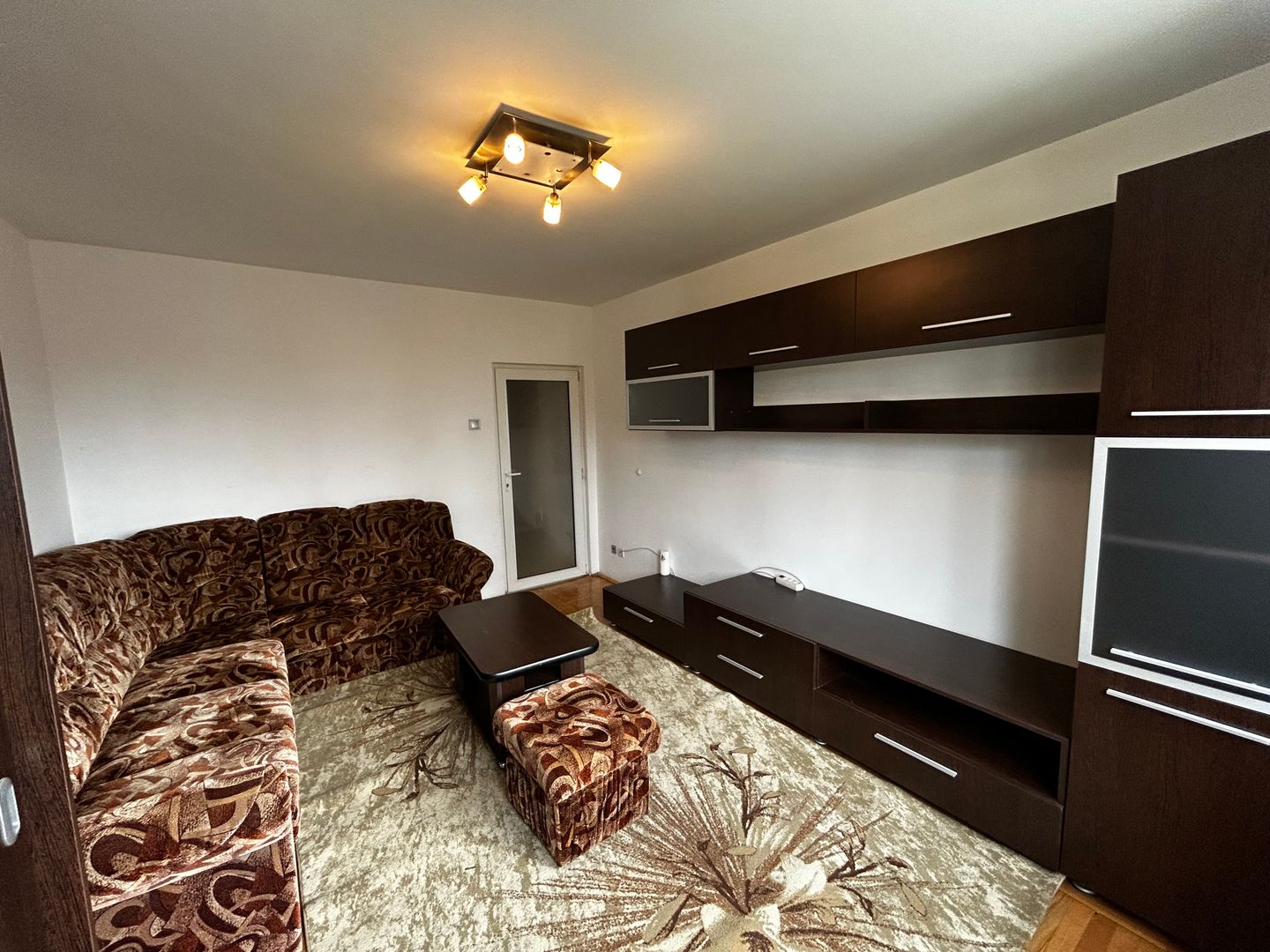 Apartament 2 camere Podgoria de inchiriat