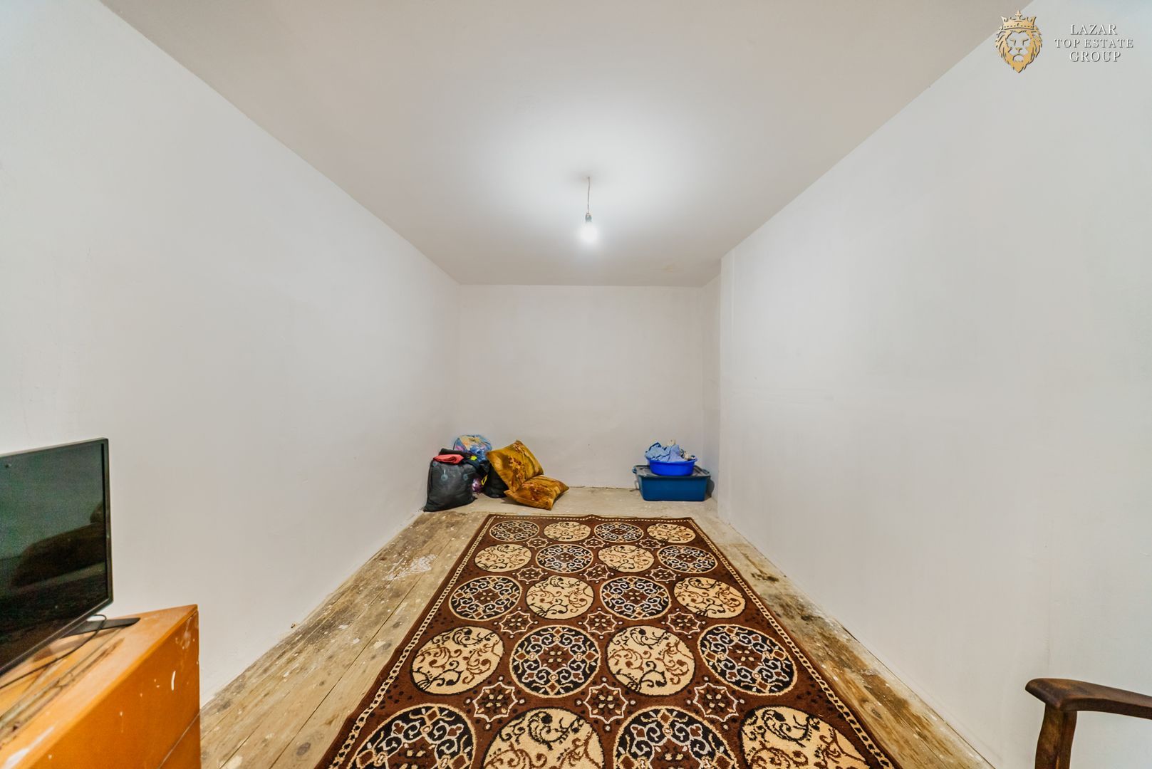 Casa de vanzare cu 3 camere Zarand