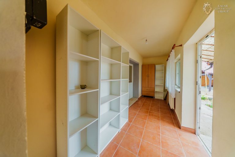 Casa 3 camere de vanzare in Minis